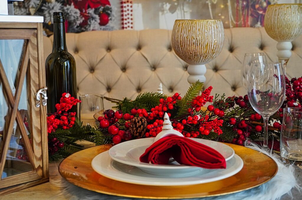 christmas dinner, christmas, decoration, christmas decoration, furniture shop, furniture house decoration, festive, celebration, table, to celebrate, gold, christmas table setting, deco, table decoration, table christmas, christmas background, christmas dinner, christmas dinner, christmas dinner, christmas dinner, christmas dinner